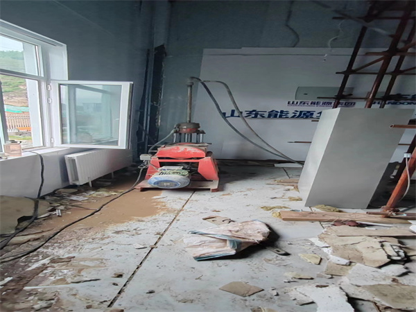 塘厦镇地基基础下沉墙体裂缝加固注浆顶升施工