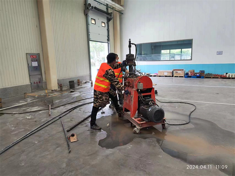 塘厦镇厂房地面下沉塌陷注浆加固施工